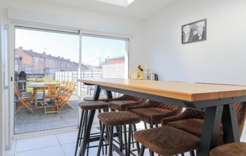 Petite-Synthe House | 4 Bedroom Awesome Home In Petite-Synthe