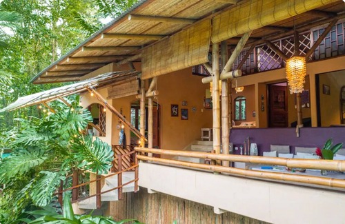 Chiguata House | 4 bedroom Bohemian home. Five minute walk to the beach.