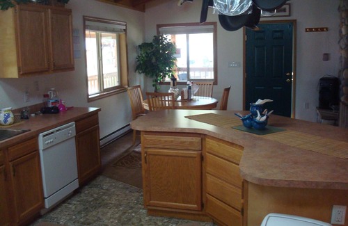 Mountain Home Cabin | 4 bedroom cabin 100 yards from river no smoking no pets