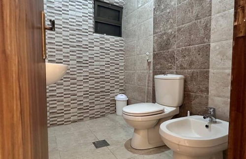 Madaba Apartment | 4 Bedroom Flat in Madaba with AC
