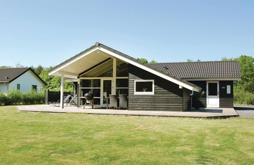 Arrild Ferieby House | 4 bedroom gorgeous home in Toftlund