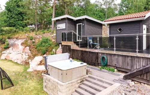 Boxholm House | 4 Bedroom Gorgeous Home In Boxholm