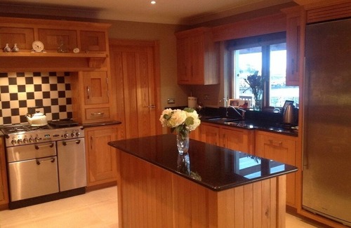 Costelloe House | 4 bedroom holiday home overlooking the sea in Connemara