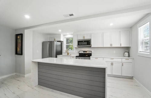 Northeast Columbus House | 4-bedroom house fencin and pivte gate