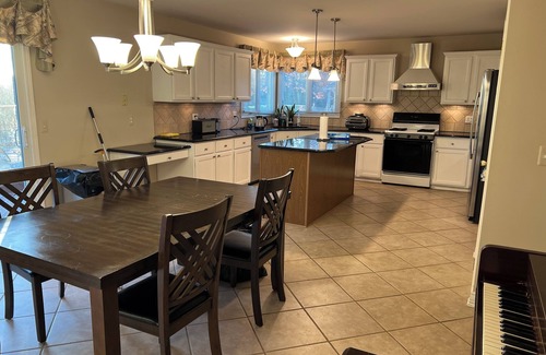 Lake Orion House | 4-Bedroom House for Monthly Stays