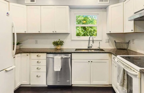 West Ashley House | 4-bedroom house in charming Charleston near Downtown