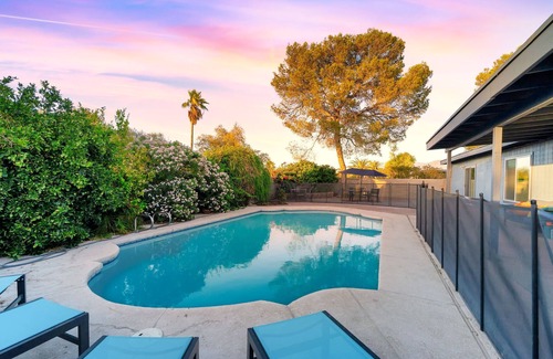 Tucson House | 4-bedroom house sleeps 10 in East Tucson with Pool and Game room,