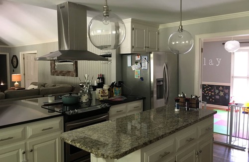 Athens House | 4 BEDROOM HOUSE WITH FURNISHED OUTDOOR PAVILION