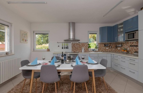 Imotski House | 4 bedroom nice home in Vinjani Donji