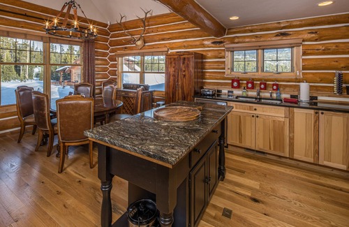 Powder Ridge Ski Chalet | 4 Bedroom Ski-In-Ski-Out Big Sky Cabin