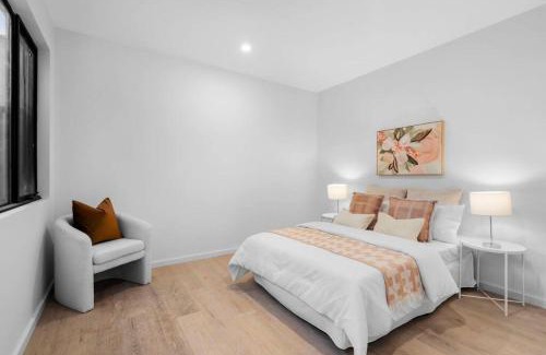 Ormond House | 4 Bedrooms Home Ormond private Parkings