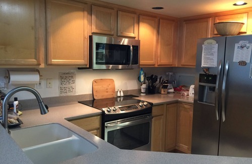 Red Mountain Ranch House | 4 Bedrooms + loft with daybed. Spacious 2-story townhome with pool, spa & garage