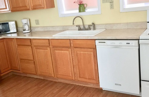 Hurricane Cottage | 4 BR, 2 bath, near Zion Nat. Park, Mt. Bike and ATV trails, boating, Tuacahn