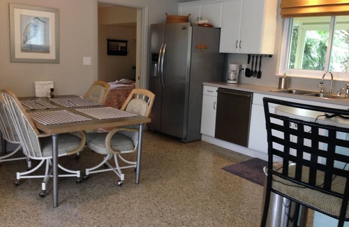 South Gate Ridge House | 4 BR/3BA Poolhouse is 4 miles from the famous Siesta Key Beach