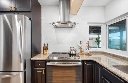 Venetian Way House | 4 BR, 5 Bed, 2 King, 2 Bath, Private Pool