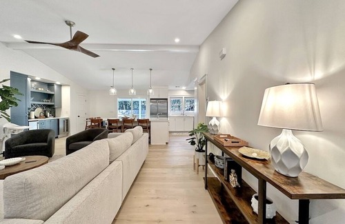 Isle of Palms House | 4 BR Beach House | Heated Pool | Pet Friendly