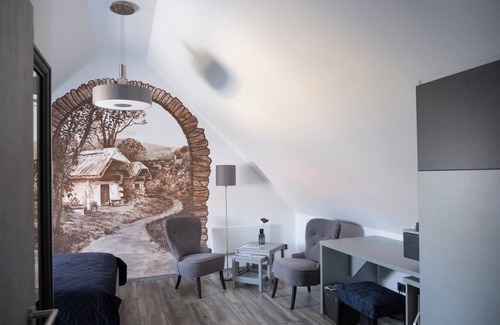 Cak House | 4 Cats Shelter Apartments