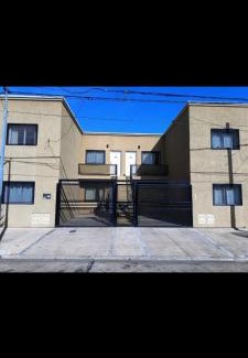 Pergamino Apartment | 4 Estaciones