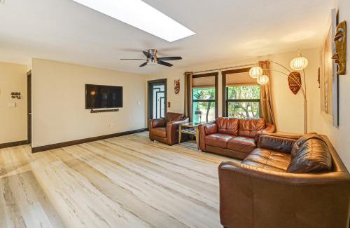 Central Naples House | 4 Mi to Beach Pet-Friendly Home in Naples!