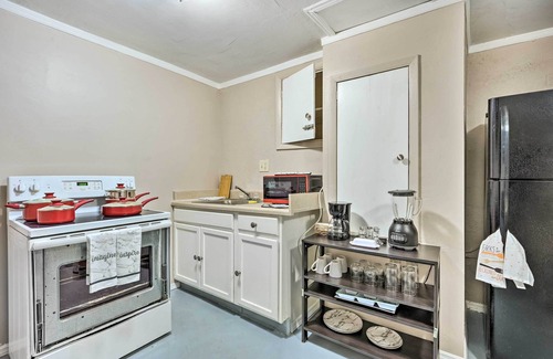 Bayonet Point Apartment | 4 Mi to Beaches: Cozy Studio in Port Richey!
