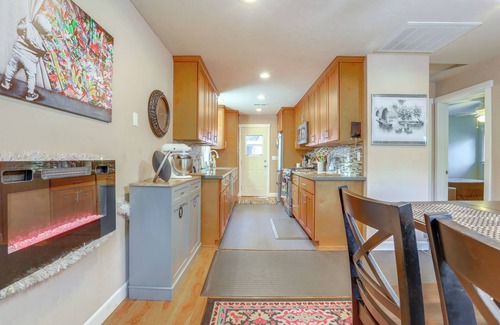 Cedar Ridge House | 4 Mi to Dtwn Grass Valley: Forest Oasis w/Hot Tub