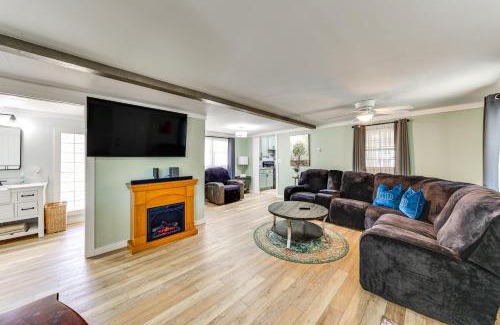McCormick House | 4 Mi to Savannah River Access Home with Fire Pit