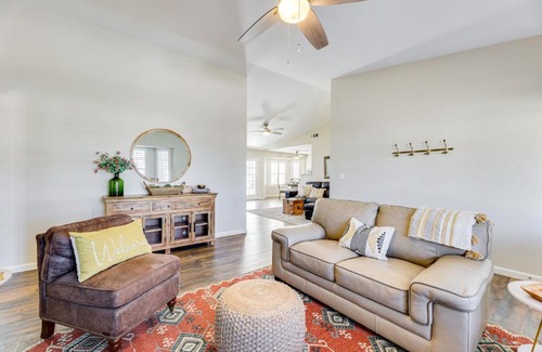Mesa House | 4 Mi to Superstition Springs Haven with Hot Tub!