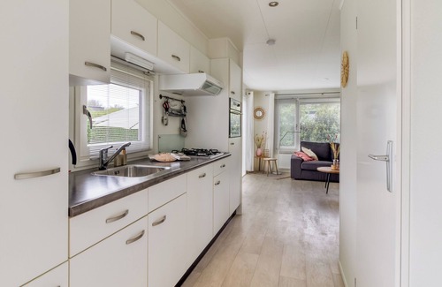 Retranchement Ski Chalet | 4-persoons Chalet aan zee op Slechts 150 Meter van het Strand Cadzand-bad
