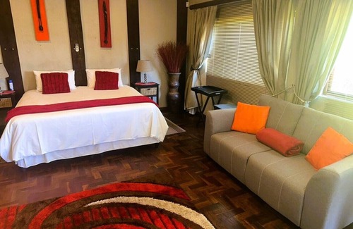 Hazyview Bed & Breakfast | 4-star B&B in Hazyview offering Safari Drives into the Kruger & Panoramic Tours