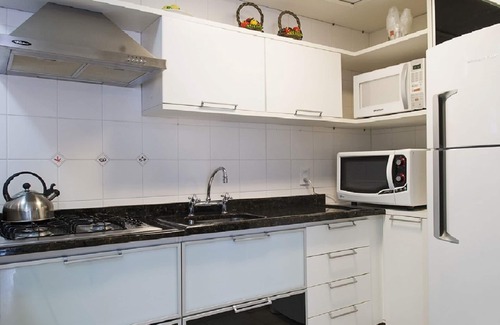 Gramado City Centre Apartment | 4 SUITES, IN BORGES MEDEIROS, TWO BLOCKS FROM RUA COBERTA!