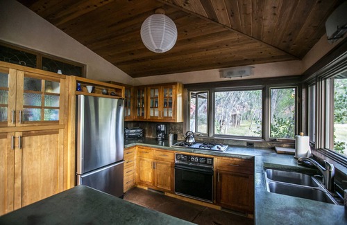 Boulder House | 40 Acre Escalante Canyon Retreat