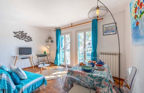 Port Grimaud Apartment | 40 m² Apartment ∙ 1 bedroom ∙ 2 guests