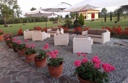 Malalbergo House | 40 m² Farmhouse ∙ 3 guests