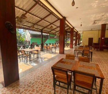 Vang Vieng Hotel | 40 m² Hotel ∙ 4 guests