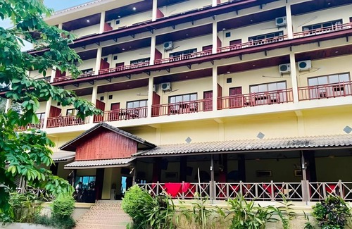 Vang Vieng Hotel | 40 m² Hotel ∙ 4 guests