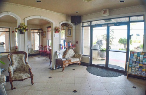 Magnolia Hotel | 40 m² Motel ∙ 5 guests