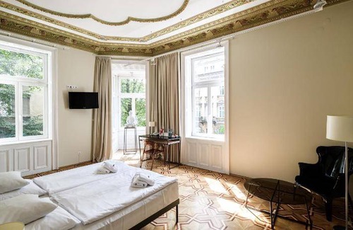 Stradom Apartment | 40 mΒ² Serviced apartment β 10 guests