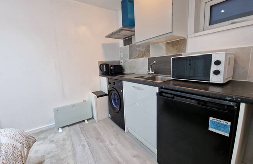 Wednesbury Apartment | 40 m² Studio flat ∙ 1 bedroom ∙ 2 guests