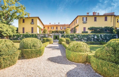 Calco Superiore Apartment | 400 m² Apartment ∙ 4 bedrooms ∙ 8 guests