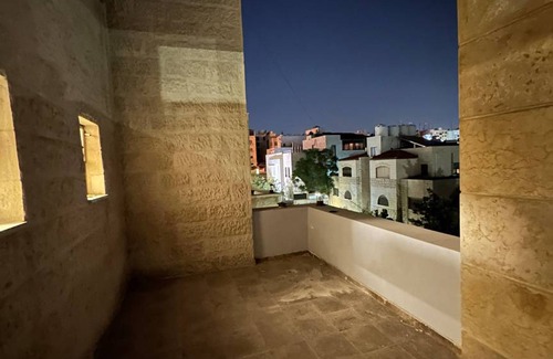 Amman Apartment | 400 m² Apartment ∙ 2 bedrooms ∙ 6 guests