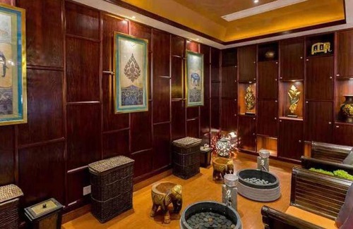 Wujiang Hotel | 400 m² Hotel ∙ 5 guests