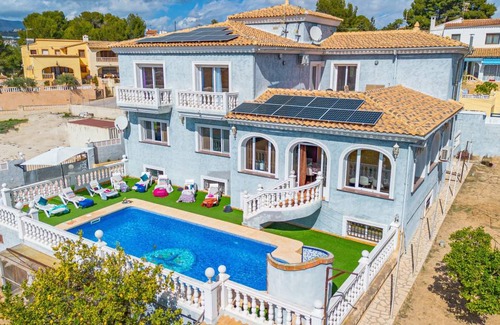 Calpe Villa | 400 m² Villa ∙ 8 bedrooms ∙ 16 guests