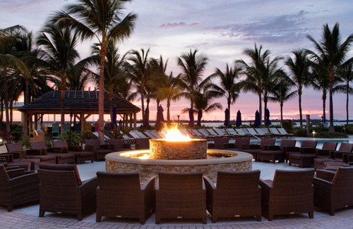 Marathon Resort | 402 m² Resort ∙ 4 bedrooms ∙ 127 guests