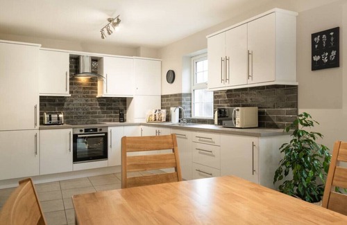 Enniskillen House | 41 Devenish Manor · Escape Ordinary at Devenish Manor - 4 bed, modern