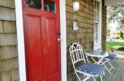 Cape May House | 418 Elmira