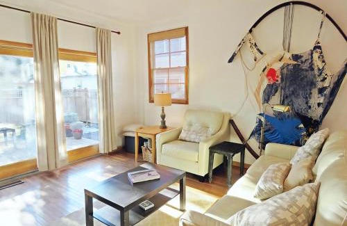 Cape May House | 418 Elmira
