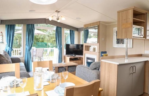 Hopton Apartment | 42 m² Apartment ∙ 3 bedrooms ∙ 5 guests