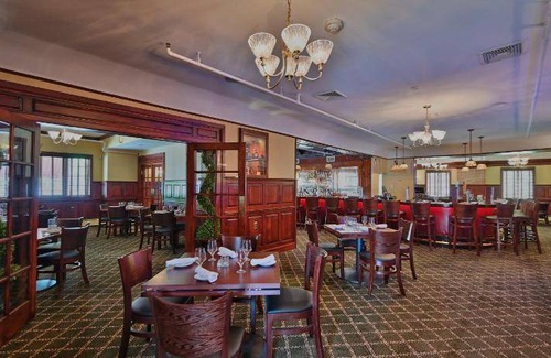 Milford Hotel | 42 m² Hotel ∙ 7 guests
