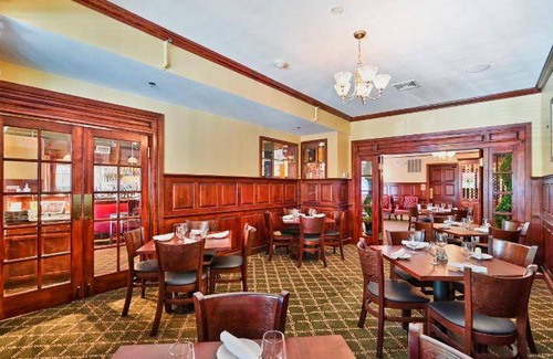 Milford Hotel | 42 m² Hotel ∙ 7 guests