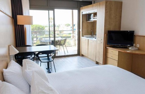 Plaine de la Brague Apartment | 42 m² Serviced apartment ∙ 4 guests
